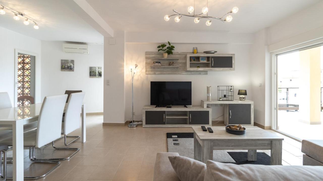 Modern 2 Bedroom Apartment 100 M From The Beach Xabia Bagian luar foto